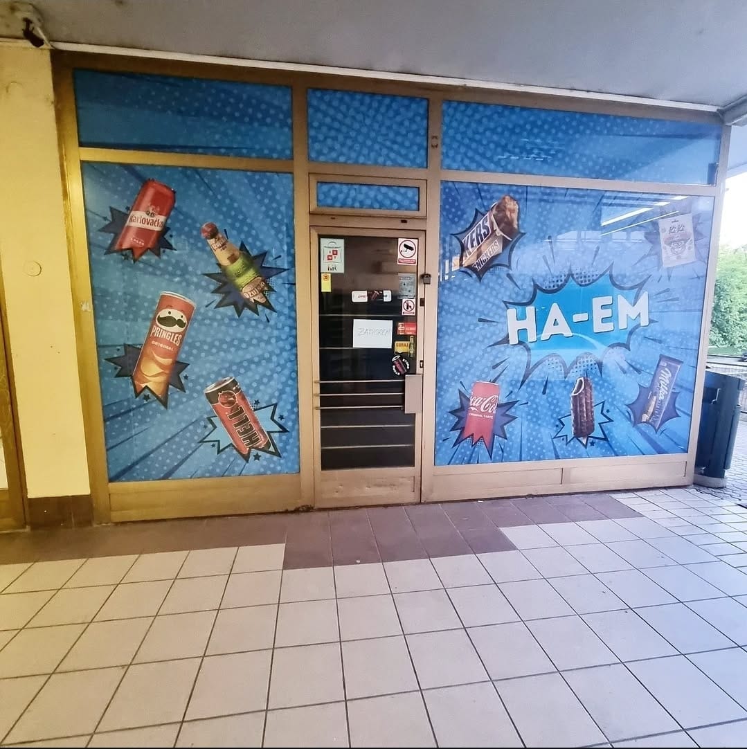 Obljepljivanje oslikavanje naljepnicama indoor i outdoor